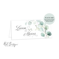 placecard cu scris romantic si frunze de eucalipt placecard cu scris romantic si frunze de eucalipt
