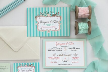 invitatie postcard turquoise cu dungi albe