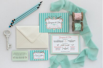 invitatie postcard turquoise cu dungi albe