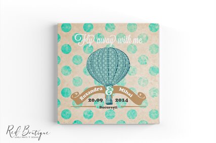 guestbook personalizat vintage cu balon si buline verzi mari