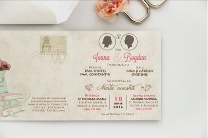 invitatie vintage cu turnul eiffel si trandafiri rosii