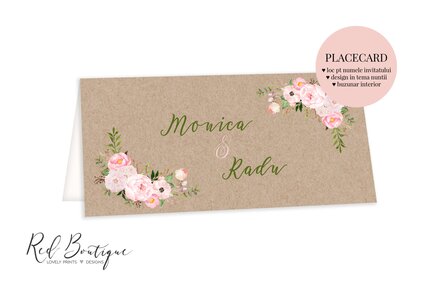 plic cu carton vintage pentru bani de nunta si flori roz cu frunze verzi in colt