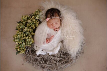 fundal foto bej pentru sedinte de nou nascut