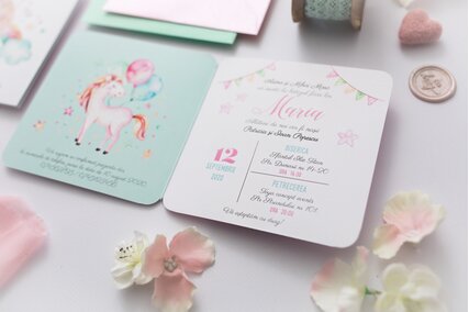 invitatie-de-botez-unicorn
