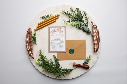 invitatie vintage cu flori si grau