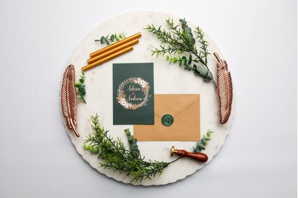 invitatie de nunta florala cu plic si sigiliu