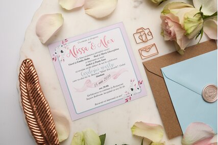 invitatii cu elemente geometrice si flori