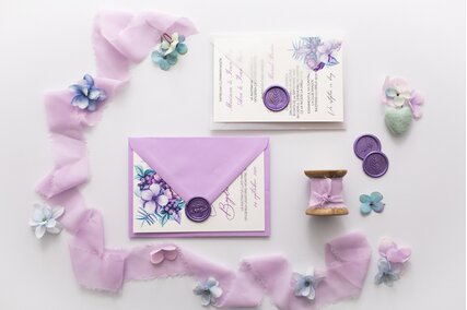 invitatie cu plic de calc si sigiliu