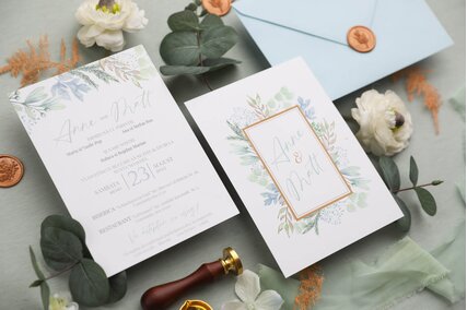 invitatie cu auriu si verde