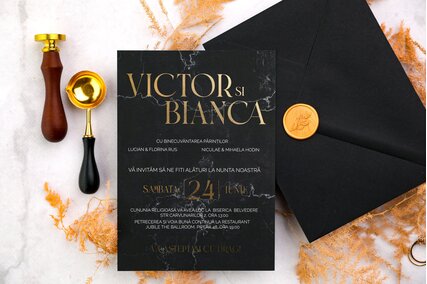 invitatie eleganta cu plic negru