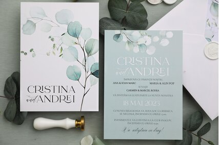 invitatii cu eucalipt si frunze verzi