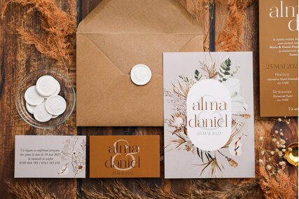 invitatie de nunta cu plic kraft si sigiliu