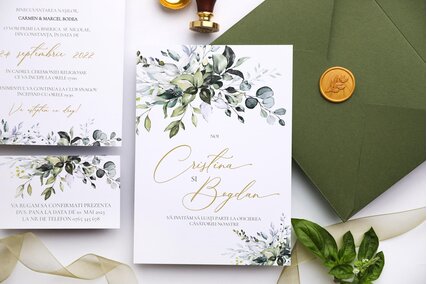 invitatie de nunta delicata cu frunze si elemente vegetale