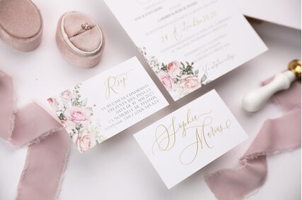 card rsvp nunta cu trandafiri