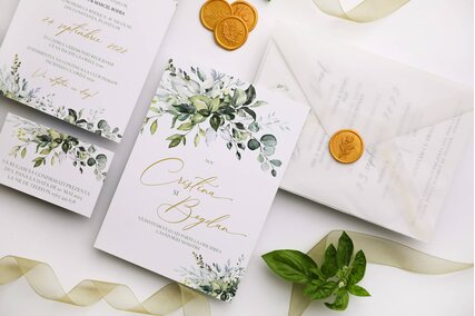 invitatie de nunta cu scris auriu